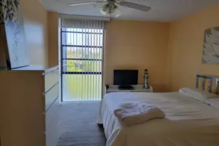 3301 N Country Club Dr, Aventura, FL 33180 - Photo 19