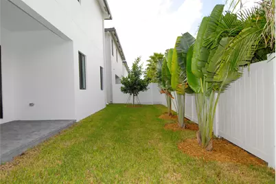 1435 SW 23rd Street, Fort Lauderdale, FL 33312 - Photo 11
