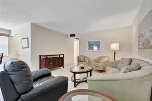 477 Durham P Unit, Deerfield Beach, FL 33442 - Photo 3