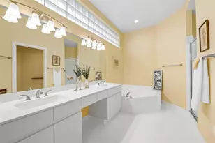 608 Misty Oaks Ln, Pompano Beach, FL 33069 - Photo 11