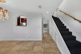 2117 NE 11th Ave, Wilton Manors, FL 33305 - Photo 5