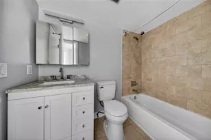 1900 NE 8th Ct, Fort Lauderdale, FL 33304 - Photo 7