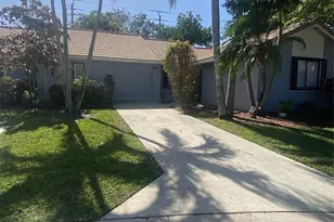 9926 Watermill Cir, Boynton Beach, FL 33437 - Photo 3