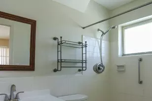 4513 NW 44th St, Tamarac, FL 33319 - Photo 13