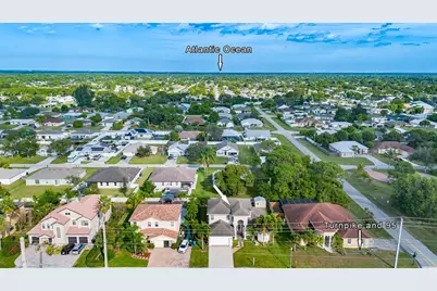 2081 SW Bayshore Boulevard, Port Saint Lucie, FL 34984 - Photo 7