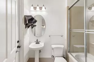 2081 SW Bayshore Blvd, Port Saint Lucie, FL 34984 - Photo 31