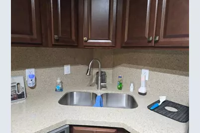 669 W Oakland Park Boulevard #208-B, Fort Lauderdale, FL 33311 - Photo 11