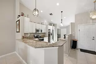 6145 Lake Hibiscus Dr, Delray Beach, FL 33484 - Photo 7