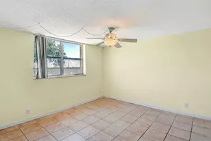 470 Executive Center Dr, West Palm Beach, FL 33401 - Photo 13