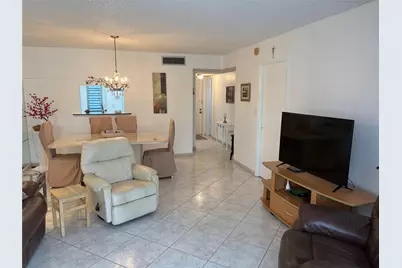 [Address not provided], Lauderdale Lakes, FL 33319 - Photo 11