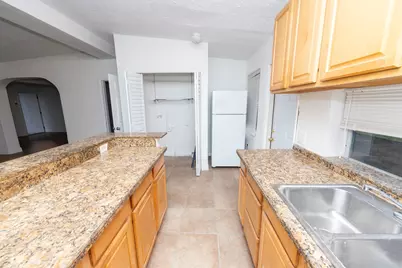 205 NW 33rd Avenue, Lauderhill, FL 33311 - Photo 9