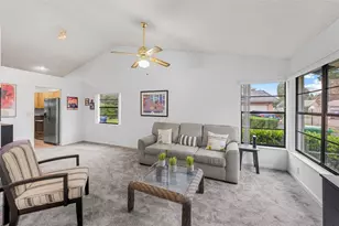 425 Shadow Wood Ln, Coral Springs, FL 33071 - Photo 7