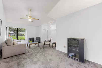 425 Shadow Wood Lane, Coral Springs, FL 33071 - Photo 11