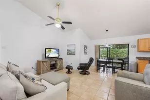 425 Shadow Wood Ln, Coral Springs, FL 33071 - Photo 13