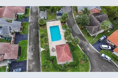 425 Shadow Wood Lane, Coral Springs, FL 33071 - Photo 37