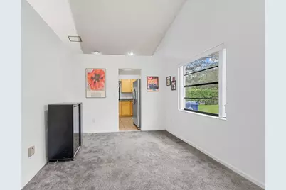 425 Shadow Wood Lane, Coral Springs, FL 33071 - Photo 9