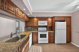 2524 NW 104th Ave, Sunrise, FL 33322 - Photo 5