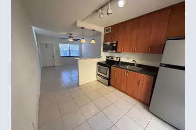 4061 N Dixie Highway #17, Oakland Park, FL 33334 - Photo 5