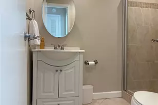 8701 NW 11th St, Plantation, FL 33322 - Photo 9