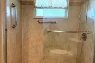 8701 NW 11th St, Plantation, FL 33322 - Photo 11