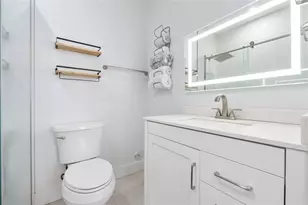 8211 NW 74th Ave, Tamarac, FL 33321 - Photo 17