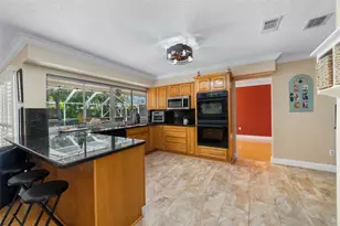 10510 NW 24th St, Sunrise, FL 33322 - Photo 7