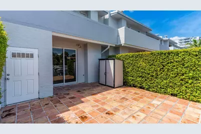 3827 NE 166th Street, North Miami Beach, FL 33160 - Photo 27