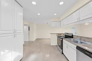 758 NE 13th Ct, Fort Lauderdale, FL 33304 - Photo 7