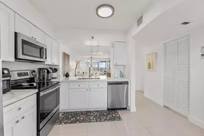 2202 S Cypress Bend Drive #606, Pompano Beach, FL 33069 - Photo 11