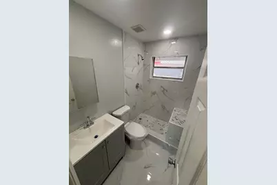 268 NE 41st Street, Oakland Park, FL 33334 - Photo 9