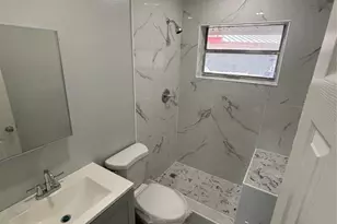 268 NE 41st St, Oakland Park, FL 33334 - Photo 9