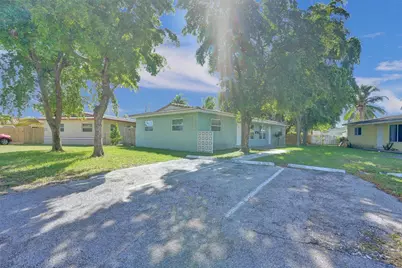 268 NE 41st Street, Oakland Park, FL 33334 - Photo 17