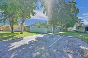 268 NE 41st St, Oakland Park, FL 33334 - Photo 17