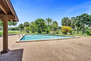 9520 Seagrape Dr, Davie, FL 33324 - Photo 19