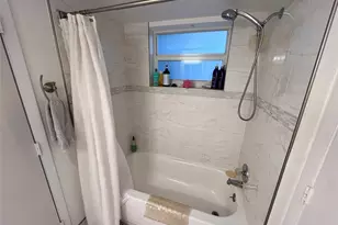 9520 Seagrape Dr, Davie, FL 33324 - Photo 15