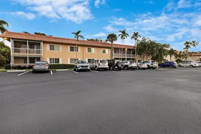 1940 NE 2nd Avenue #J218, Fort Lauderdale, FL 33305 - Photo 5