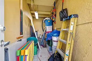 4984 SW 95th Ave, Cooper City, FL 33328 - Photo 39