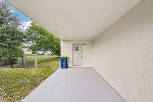 913 SE 8th St, Stuart, FL 34994 - Photo 21