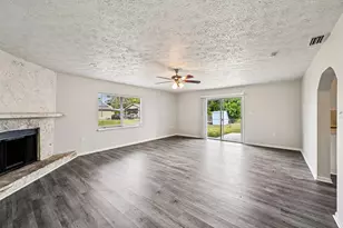 913 SE 8th St, Stuart, FL 34994 - Photo 9