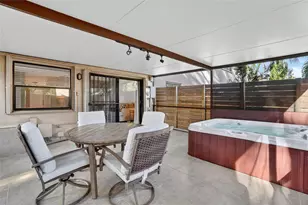 2124 NE 9th Ave, Wilton Manors, FL 33305 - Photo 25