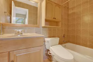 2124 NE 9th Ave, Wilton Manors, FL 33305 - Photo 19