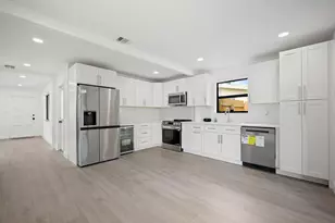 699 NE 40th St, Oakland Park, FL 33334 - Photo 1