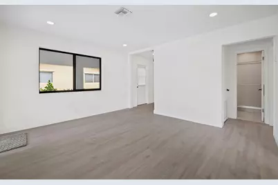 699 NE 40th Street, Oakland Park, FL 33334 - Photo 15