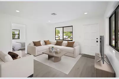 699 NE 40th Street, Oakland Park, FL 33334 - Photo 7