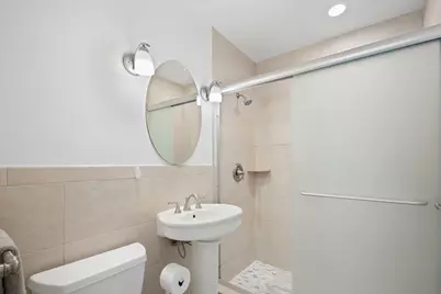 699 NE 40th Street, Oakland Park, FL 33334 - Photo 25