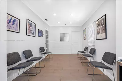 4540 NW 7th Street, Miami, FL 33126 - Photo 5