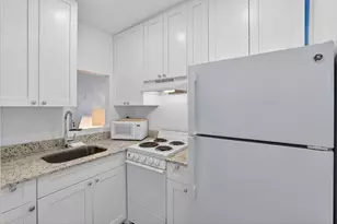 4228 N Ocean Dr, Fort Lauderdale, FL 33308 - Photo 11