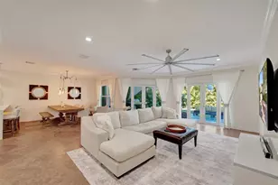 1733 NE 38th St, Oakland Park, FL 33334 - Photo 9