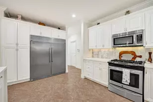 1733 NE 38th St, Oakland Park, FL 33334 - Photo 17