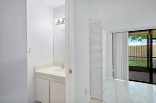 621 NW 105th Way, Pembroke Pines, FL 33026 - Photo 9